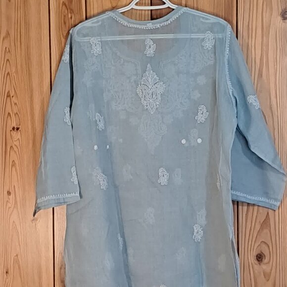 LARGE gorgeous ice-blue Indian kurta, embroidered, tunic, traditional, unique! - Picture 2 of 10